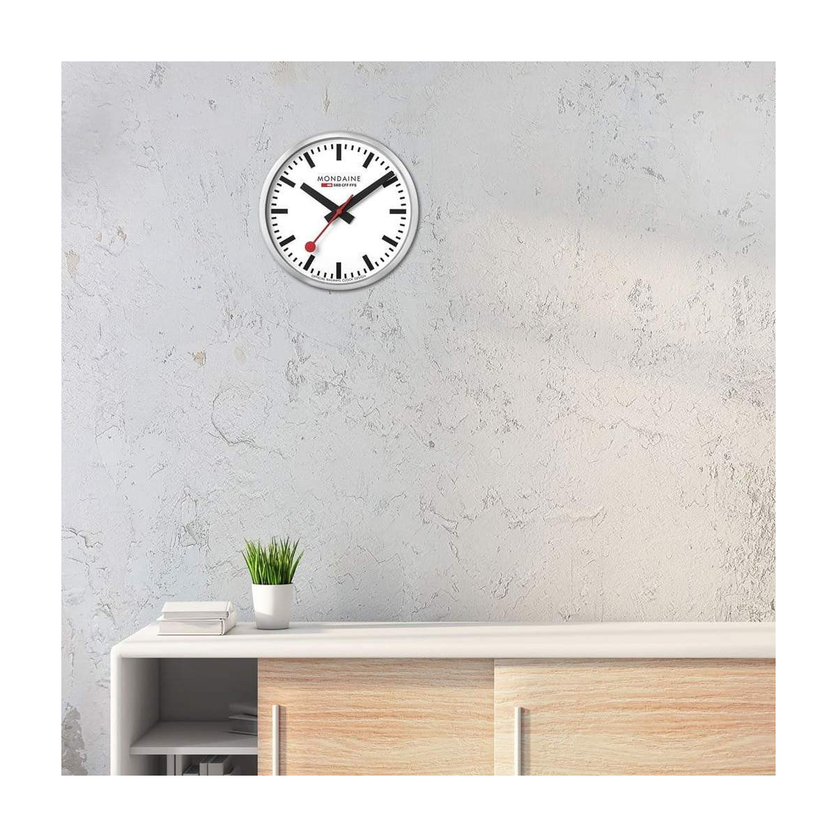 Reloj de pared Mondaine 25cm - Comprar online Web Oficial