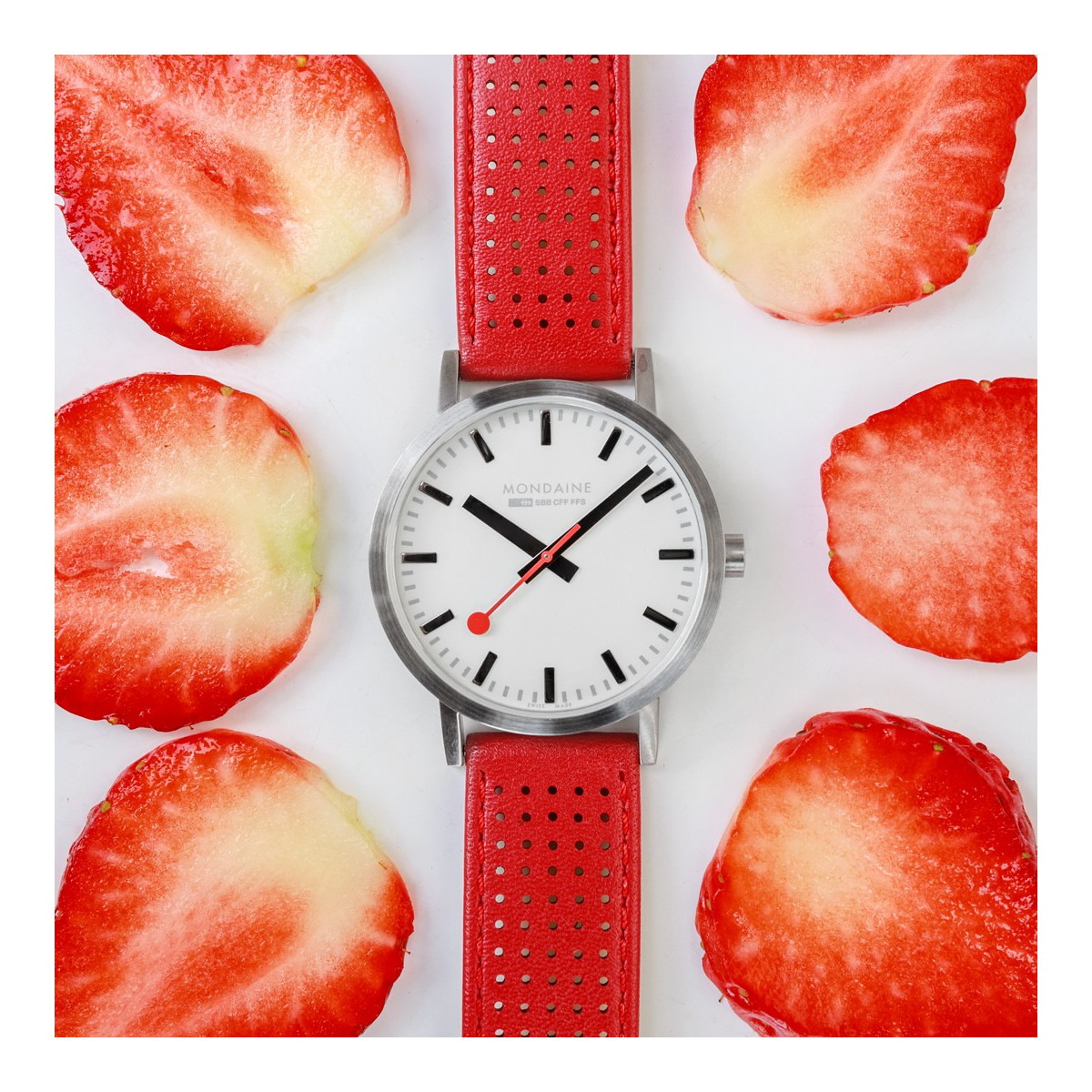 Reloj Mondaine SBB Classic Spring-Summer season  A660.30360.16SBC