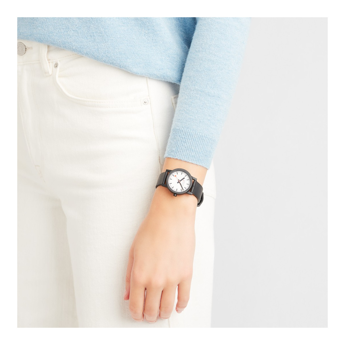 Reloj Mondaine SBB Essence MS1.32120.RB